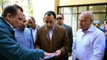 رئيس الوزراء يتفقد مشروع روضة السيدة 2 للسكن البديل بمنطقة الطيبي