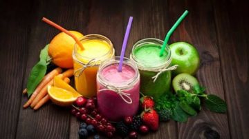 عصير التفاح والسبانخ الأبرز.. مشروبات تقوى جهاز المناعة وتكافح الأمراض الموسمية