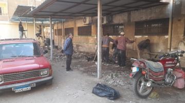 محافظ الدقهلية.. البدء في إنشاء استراحة انتظار.. وشبابيك خدمات بعيادة ابن لقمان للتأمين الصحي محافظ الدقهلية.. البدء في إنشاء استراحة انتظار.. وشبابيك خدمات بعيادة ابن لقمان للتأمين الصحي