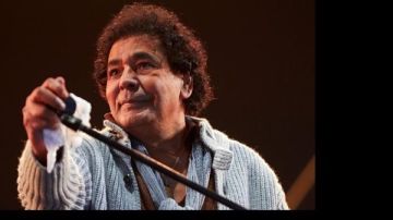 إرهاق شغل .. آخر مستجدات الحالة الصحية للكينج محمد منير إرهاق شغل .. آخر مستجدات الحالة الصحية للكينج محمد منير