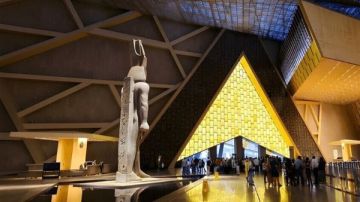 الآثاريين العرب: مصر تعيد بناء التاريخ وتوجه رسالة حضارية للعالم