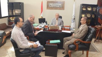 السكرتير العام لبني سويف يرأس اجتماع مجلس إدارة مركز تدريب علوم الحاسب