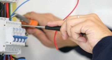 قانون الكهرباء الجديد .. حبس سنة وغرامة 100 ألف جنيه هؤلاء