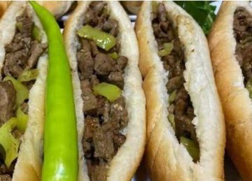 كأنك فى اسكندرية.. أسرار سندوتشات الكبدة الإسكندراني (الثوم وهريسة الفلفل)