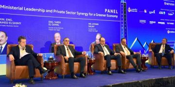 هيئة الاستثمار: بدء إنتاج الألواح الشمسية محليا بنسبة 90 في الربع الأول من 2026