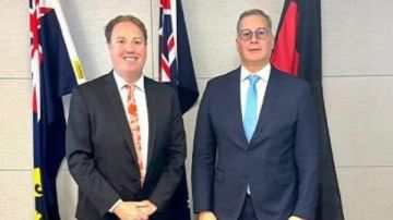 البترول: جلسة مباحثات مع وزير المناجم بغرب أستراليا لدعم التعاون وجذب الاستثمارات