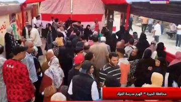 طوابير السيدات والرجال في الهرم .. إقبال كثيف للتصويت بانتخابات النواب