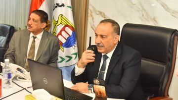 لحظة بلحظة.. محافظ أسيوط يتابع انتخابات مجلس النواب 2025 من داخل مركز سيطرة الشبكة الوطنية لحظة بلحظة.. محافظ أسيوط يتابع انتخابات مجلس النواب 2025 من داخل مركز سيطرة الشبكة الوطنية