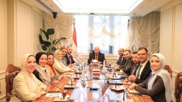 وزير التعليم العالي يبحث مع أسترازينيكا تعزيز التشخيص والعلاج لأمراض الأطفال النادرة