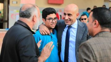 وزير التعليم يستمع لآراء الطلاب حول المناهج ونظام البكالوريا وزير التعليم يستمع لآراء الطلاب حول المناهج ونظام البكالوريا