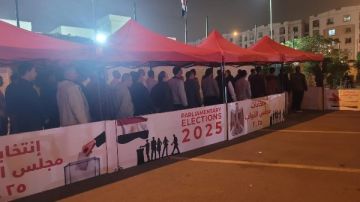 استمرار توافد ناخبي النواب إلى لجنة المدرسة البريطانية بالرحاب استمرار توافد ناخبي النواب إلى لجنة المدرسة البريطانية بالرحاب