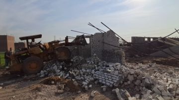 تنفيذ 16 حالة إزالة لمخالفات بناء وتعديات على الأراضي الزراعية بالجيزة تنفيذ 16 حالة إزالة لمخالفات بناء وتعديات على الأراضي الزراعية بالجيزة