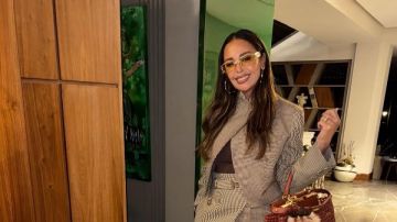 داليا البحيري تتألق من تصميم دار أزياء بلوك ملفت