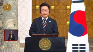 رئيس كوريا يشيد بدور مصر في دعم السلام ويعرب عن شكره للرئيس السيسي رئيس كوريا يشيد بدور مصر في دعم السلام ويعرب عن شكره للرئيس السيسي