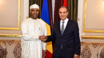 وزير الخارجية يستقبل نظيره التشادي لبحث سبل تعزيز العلاقات الثنائية وزير الخارجية يستقبل نظيره التشادي لبحث سبل تعزيز العلاقات الثنائية
