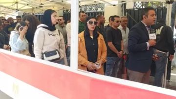 توافد ملحوظ من الناخبين على لجان انتخابات مجلس النواب بوسط البلد