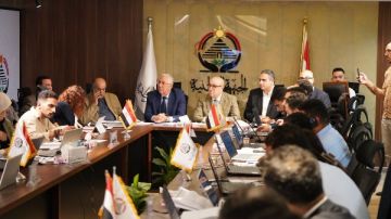 عاصم الجزار يتفقد غرفة عمليات حزب الجبهة الوطنية ويؤكد: نثق في وعي الشعب المصري