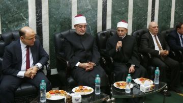 وزير الأوقاف والمفتي ومحافظ كفر الشيخ يناقشون ملفات خدمية وتعزيز الوعي الديني صور وزير الأوقاف والمفتي ومحافظ كفر الشيخ يناقشون ملفات خدمية وتعزيز الوعي الديني صور