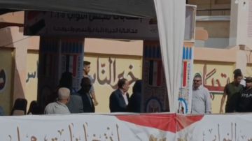 إقبال كثيف في الساعات الأولى لانتخابات مجلس النواب 2025 بمدرسة المنوات الثانوية بنين