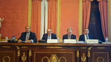 اتحاد غرف البحر المتوسط يطلق إعلان برشلونة للتنمية الاقتصادية اتحاد غرف البحر المتوسط يطلق إعلان برشلونة للتنمية الاقتصادية