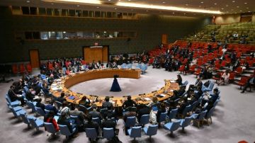 محلل فلسطيني: قرار مجلس الأمن خطوة مفصلية تعيد تشكيل المرحلة الانتقالية في غزة محلل فلسطيني: قرار مجلس الأمن خطوة مفصلية تعيد تشكيل المرحلة الانتقالية في غزة