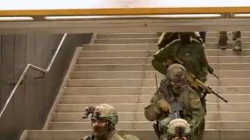 وحدة خاصة من القوات المسلحة الألمانية تتدرب في مترو برلين.. فيديو