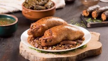 طريقة عمل الحمام المحشي بالأرز بخطوات سهلة ولذيذة
