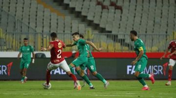 لغز تغيير تريزيجيه.. توروب يناقض نفسه بمواجهات الأهلي محليا وقاريا لغز تغيير تريزيجيه.. توروب يناقض نفسه بمواجهات الأهلي محليا وقاريا