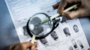 الأموال العامة تكشف تفاصيل القبض على أشهر مزور ونصاب أمام محاكم الجيزة الأموال العامة تكشف تفاصيل القبض على أشهر مزور ونصاب أمام محاكم الجيزة