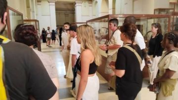 توافد كبير من الزوار على المتحف المصري بالتحرير ..صور توافد كبير من الزوار على المتحف المصري بالتحرير ..صور