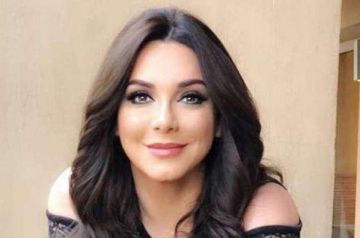 سلاف فواخرجي تنهي تصوير فيلمها الجديد: سيكون واحدا من أهم أعمالي سلاف فواخرجي تنهي تصوير فيلمها الجديد: سيكون واحدا من أهم أعمالي