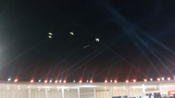 طائرات الشراع تزين افتتاح مهرجان الفسطاط الشتوي طائرات الشراع تزين افتتاح مهرجان الفسطاط الشتوي