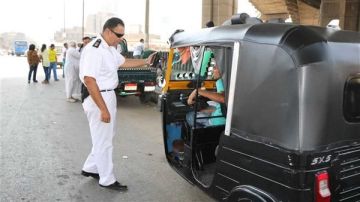 عاجل تفاصيل حظر تسيير التوك توك في كل الشوارع والمحاور الرئيسية بالقاهرة عاجل تفاصيل حظر تسيير التوك توك في كل الشوارع والمحاور الرئيسية بالقاهرة