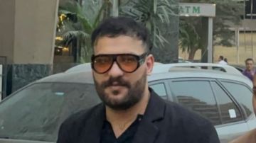 مسلم: بطالب مصطفى كامل إنه يسمعني ويعتبرني زي ابنه مسلم: بطالب مصطفى كامل إنه يسمعني ويعتبرني زي ابنه