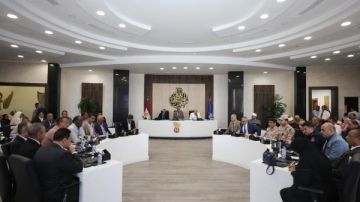 محافظ أسوان يوجه للإسراع بمعدلات تنفيذ الخطة الاستثمارية للعام الحالى