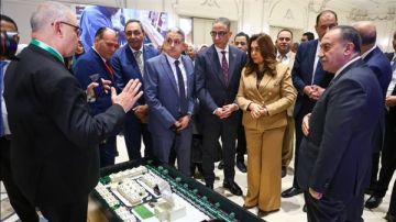 وزيرة التنمية المحلية تفتتح معرض مشروعات برنامج التنمية المحلية بصعيد مصر