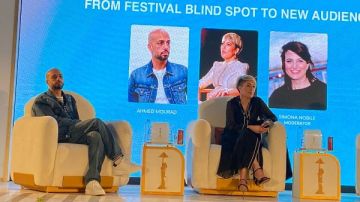 أحمد مراد: الفيل الأزرق أصعب رواياتي.. واخترت الاسم بسبب حبي للحيوان واللون أحمد مراد: الفيل الأزرق أصعب رواياتي.. واخترت الاسم بسبب حبي للحيوان واللون