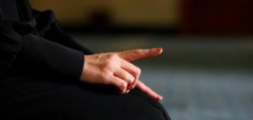 دعاء النبي بعد التشهد الأخير.. كلمات تحميك من 4 فتن