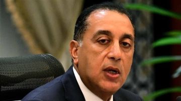 رئيس الوزراء يغادر العاصمة الأنجولية عائدا إلى القاهرة