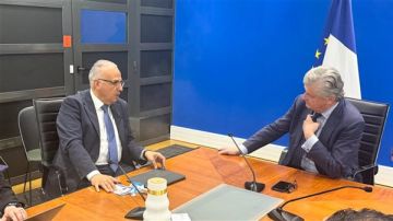 سويلم يبحث تطوير أنظمة الري المحوري وتقنيات ترشيد المياه مع شركات فرنسية