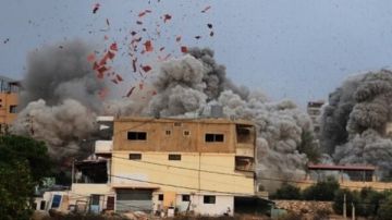 استشهاد 13 شخصا في قصف الاحتلال الإسرائيلي لمخيم عين الحلوة 