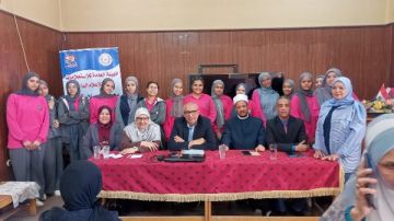 مكانة المرأة فى الأديان والمجتمع ندوة بمجمع إعلام قنا