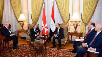وزير الخارجية يلتقي وزير خارجية فرسان مالطا