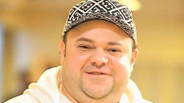 وفاة وخسائر مادية ونصب.. مدحت تيخا يكشف عن تعرضه لأزمات هذا العام