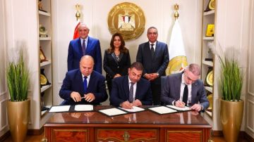 توقيع بروتوكول طرح حق انتفاع وإدارة مرفق النقل الداخلي بالغربية توقيع بروتوكول طرح حق انتفاع وإدارة مرفق النقل الداخلي بالغربية