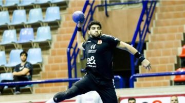 رجال يد الأهلي يفوز على الطيران في دوري المحترفين