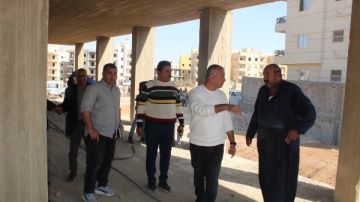 لأول مرة في مدينة بدر.. إزالة فورية وحاسمة لمبنى مخالف داخل الحي المتميز بيت الوطن 