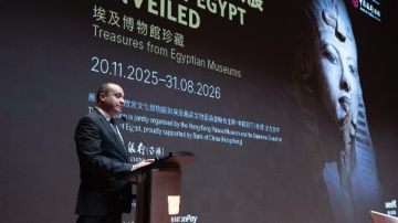 الأعلى للآثار: معرض مصر تكشف أسرارها .. نافذة جديدة تطل على 5 آلاف عام من الحضارة الأعلى للآثار: معرض مصر تكشف أسرارها .. نافذة جديدة تطل على 5 آلاف عام من الحضارة