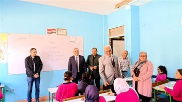 وكيل تعليم القاهرة يتابع انتظام سير الدراسة بمنشأة ناصر وكيل تعليم القاهرة يتابع انتظام سير الدراسة بمنشأة ناصر