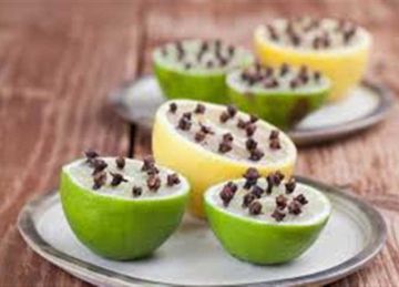 بالليمون والقرنفل.. حيلة بسيطة للتخلص من الناموس المزعج في المنزل